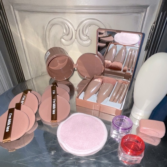 Travel Size Mini Makeup Brushes, travel Set 13 pieces, Airport friendly. - Picture 4 of 10